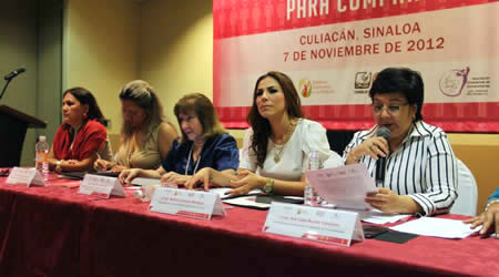 Mexican women's panel