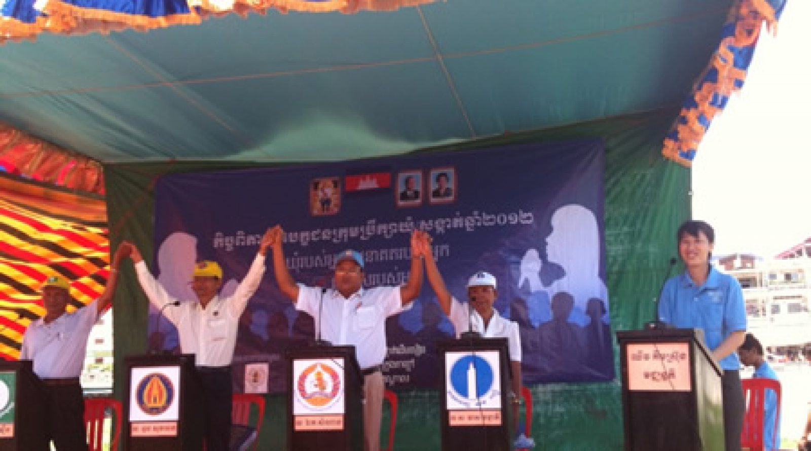Cambodians Emphasize Issues Over Personality at Local Debates