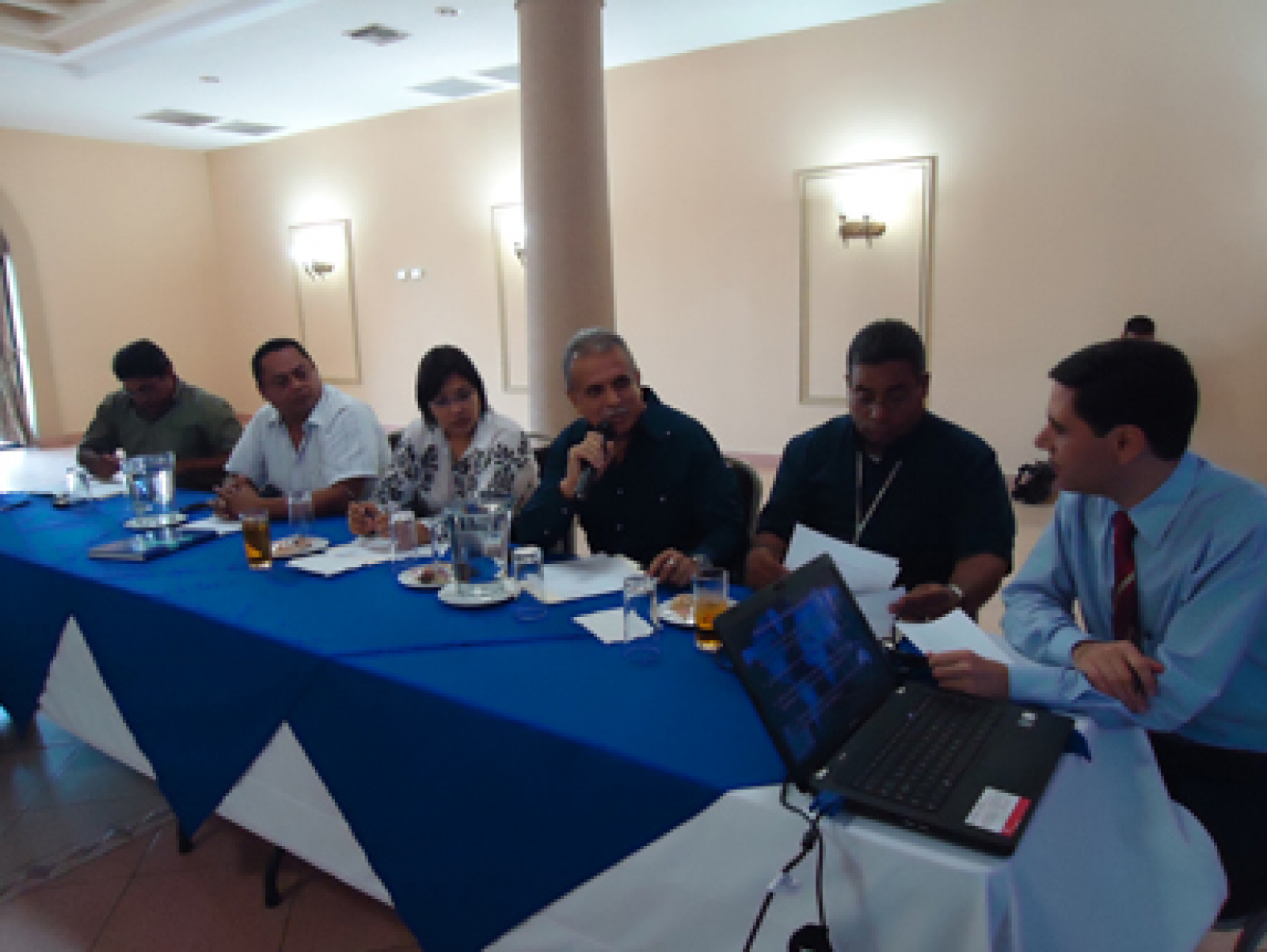 Political and Civic Leaders Work to Restore Democratic Dialogue in Honduras