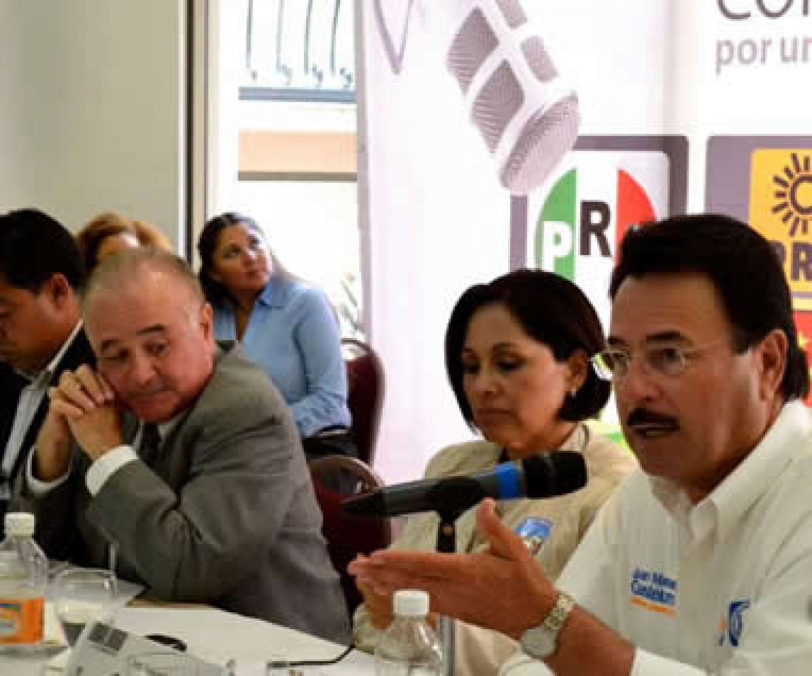 Citizen-Candidate Dialogues in Mexico Seek to Increase Government Responsiveness 