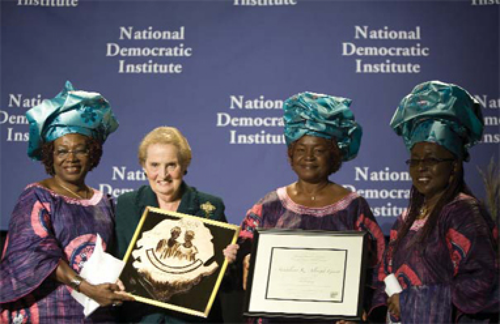 NDI Honors Liberian President Johnson Sirleaf and 50/50 Group of Sierra Leone