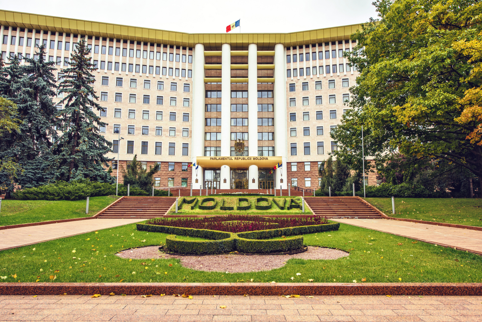 Dynamic Democratic Spaces: Analyzing Moldova's Social Media Landscape