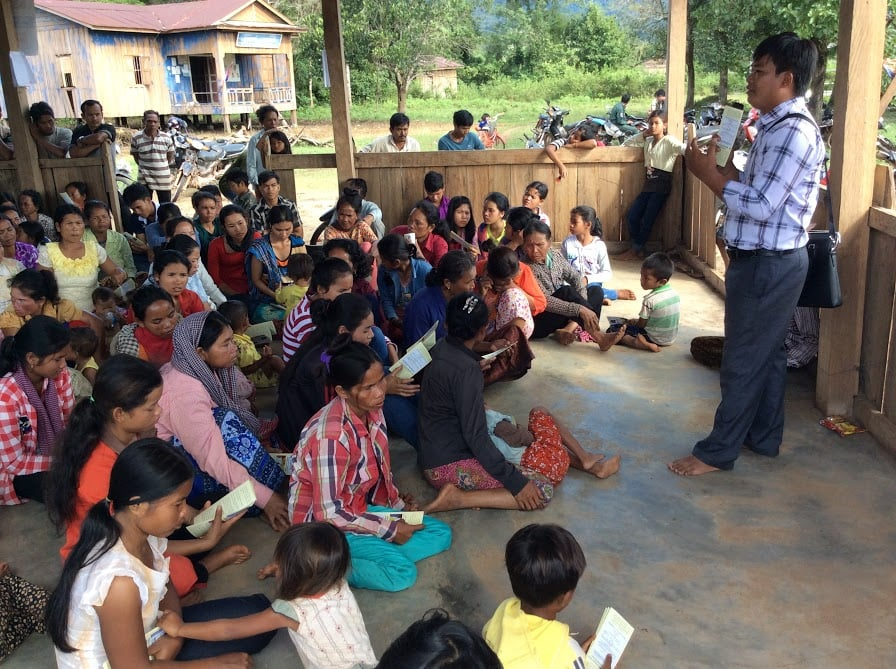 ADHOC voter sensitization training on November 1st, 2016, in Tropang Klar Village, Ta Tail Leu Commune, Tmor Bang District, Koh Kong Province
