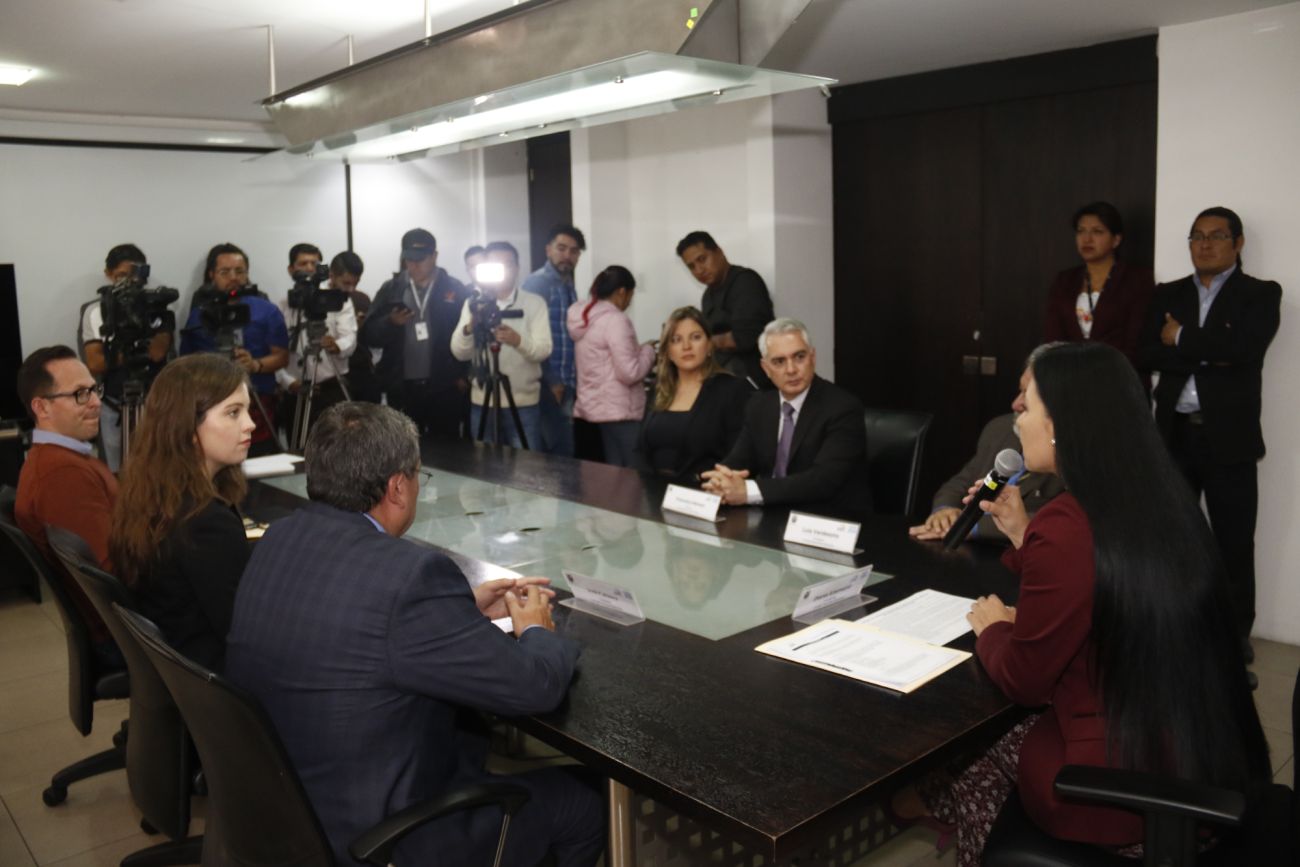 CNE President Diana Atamaint gives public remarks on NDI/CNE collaboration to the press and CNE and NDI representatives on February 25. Photo by Ecuador’s National Electoral Council (Consejo Nacional Electoral, CNE). 