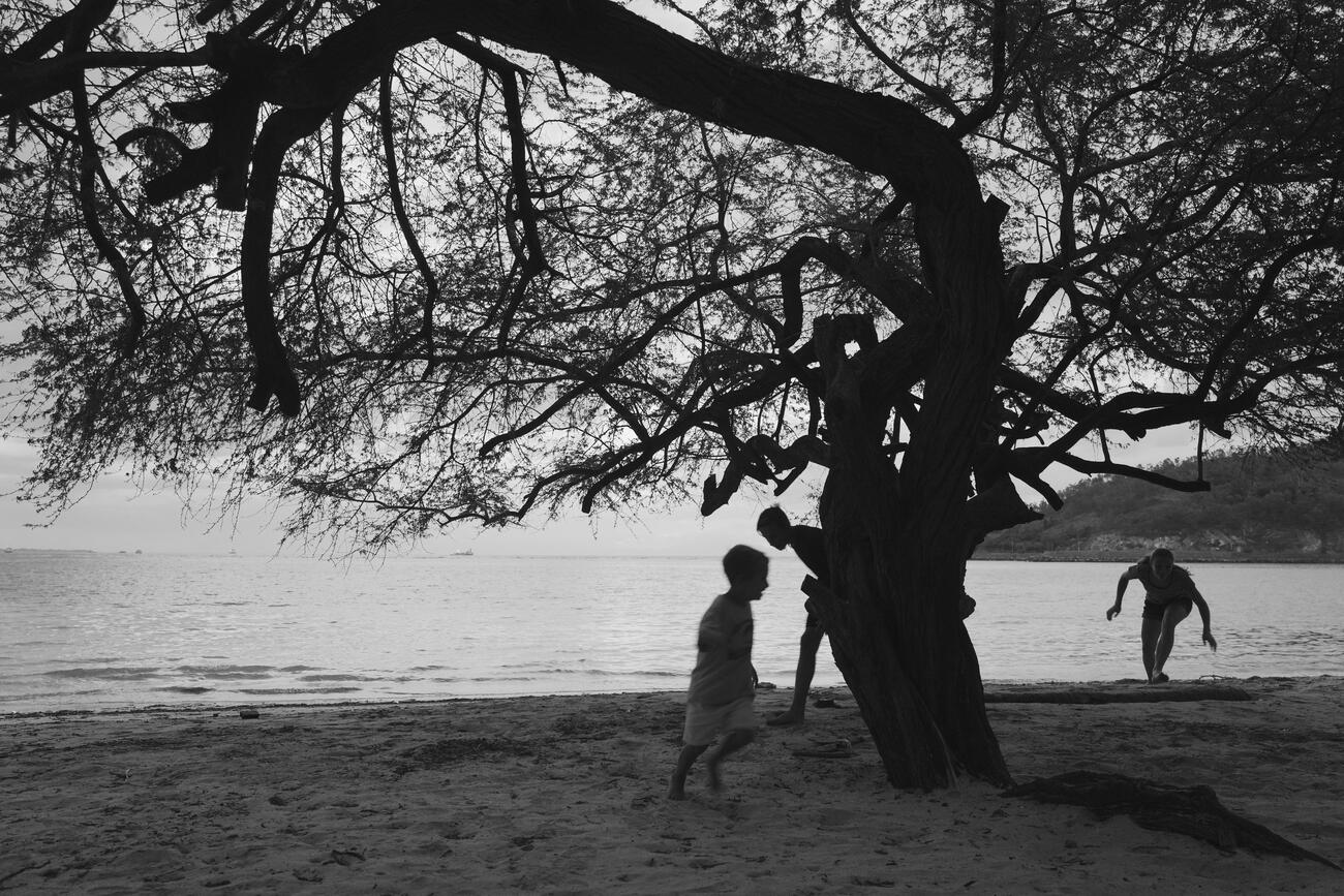 Children at play in Areia Branca in Dili, Timor-Leste (Photo: Telibert Laoc)
