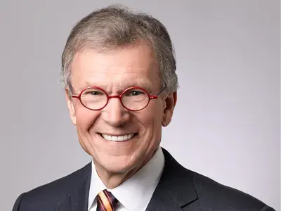 Daschle headshot
